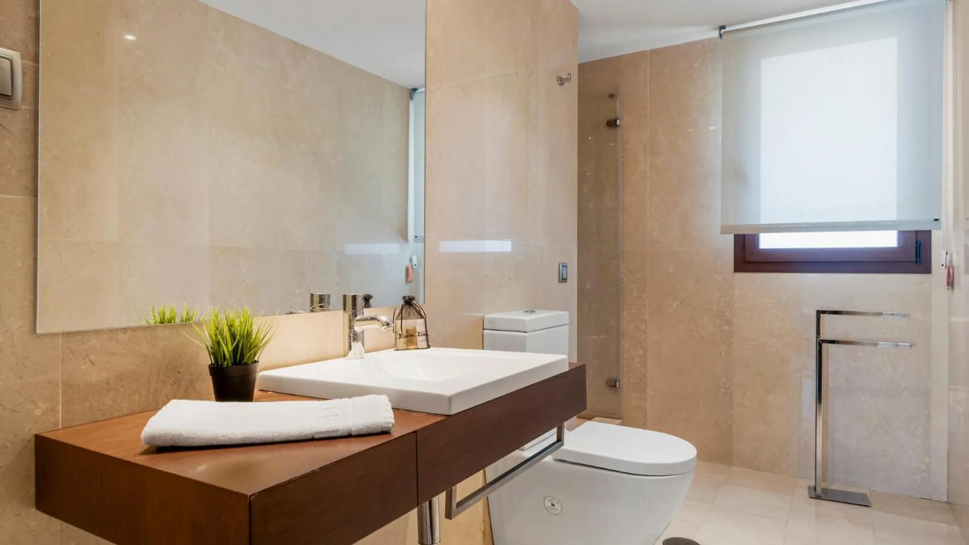 Stylish Apartment With Pool In Marbella By Costarentals - Ref M51